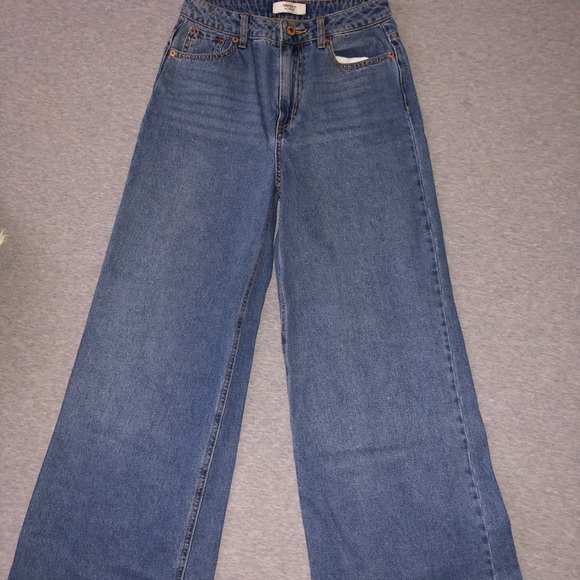 COPY - Stylish Wide Leg Jeans Size 24 - Picture 3 of 4